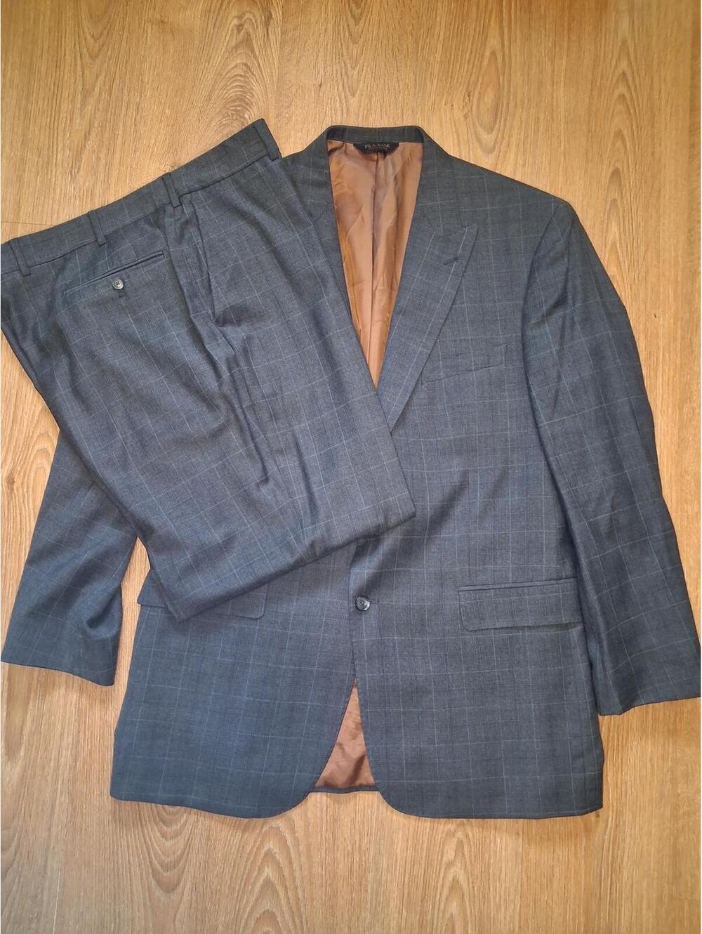 Jos A Bank 2 Piece Suit Mens 46L 41x32 Gray Plaid Wool Long